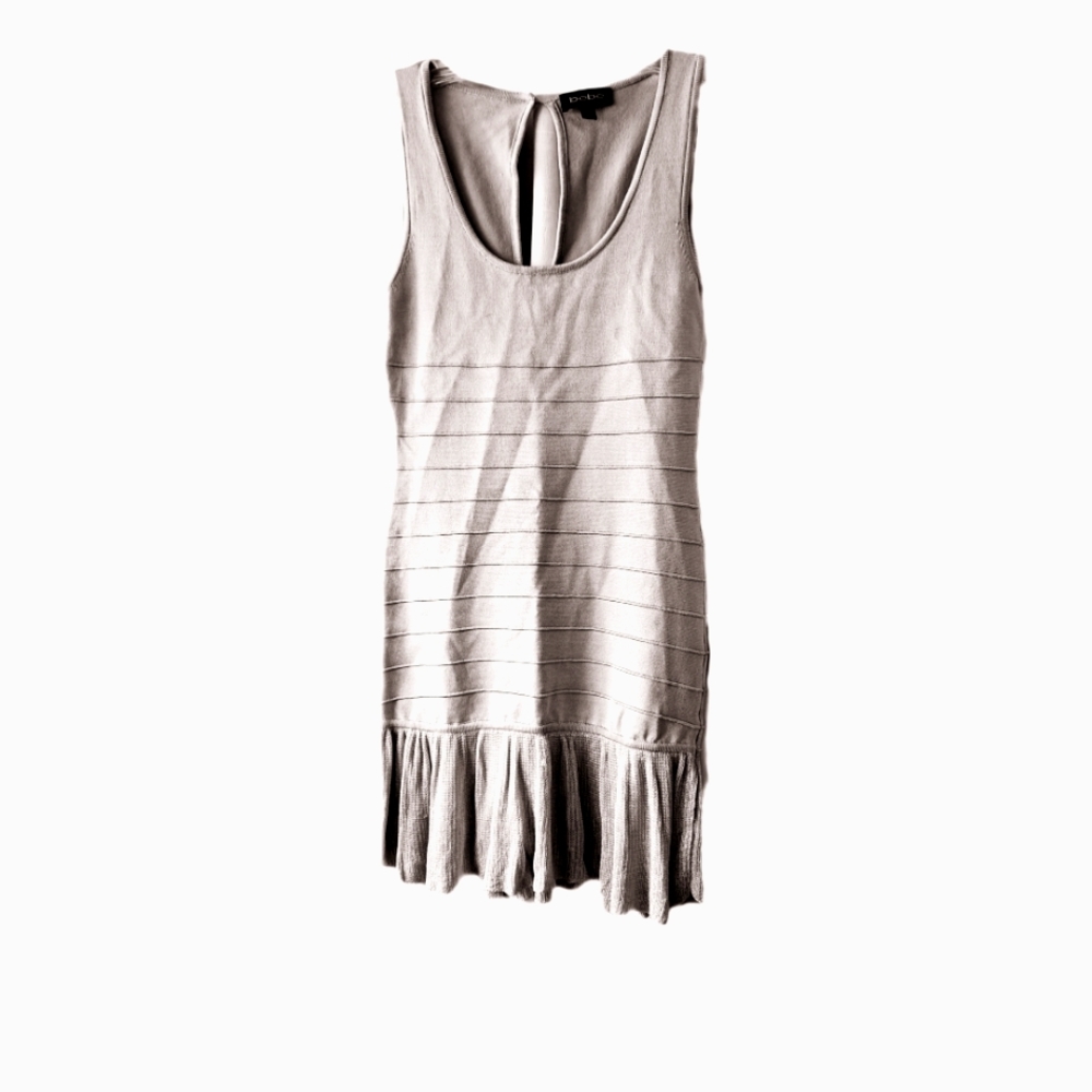 Flapper Silhouette Light Knit Mini with Ruffle Hem